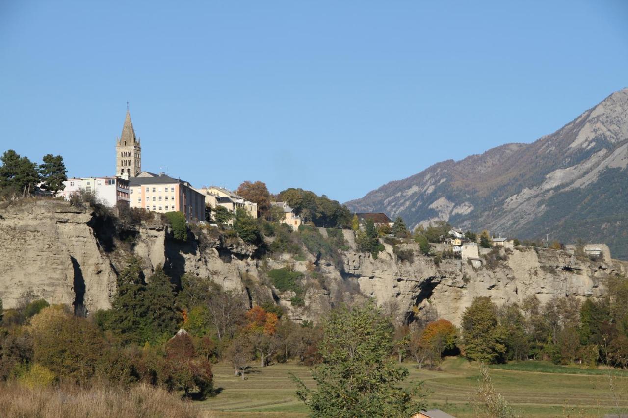 Bed and Breakfast Le Vieux Chalet Embrun Exteriér fotografie