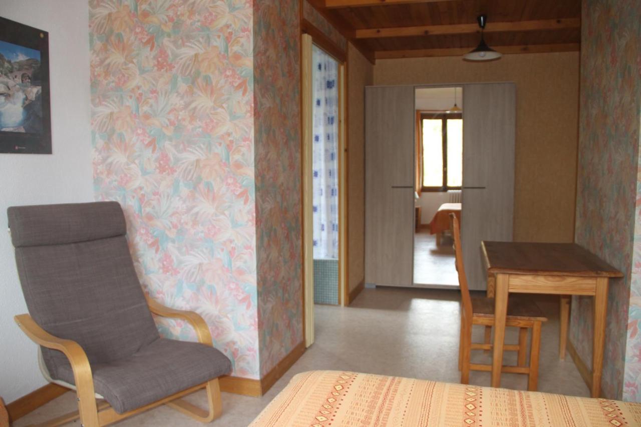 Bed and Breakfast Le Vieux Chalet Embrun Exteriér fotografie